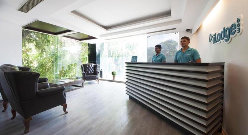 The Madison Hotel New Delhi Bagian luar foto